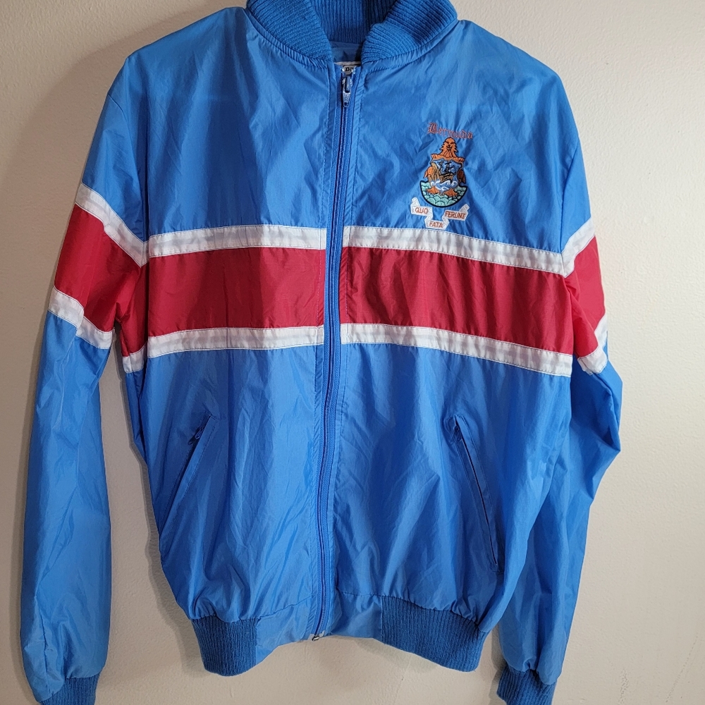 Bermuda windbreaker